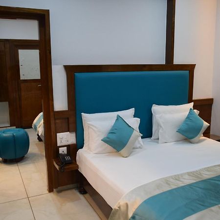 Hotel Lok Sagar Mysore Buitenkant foto