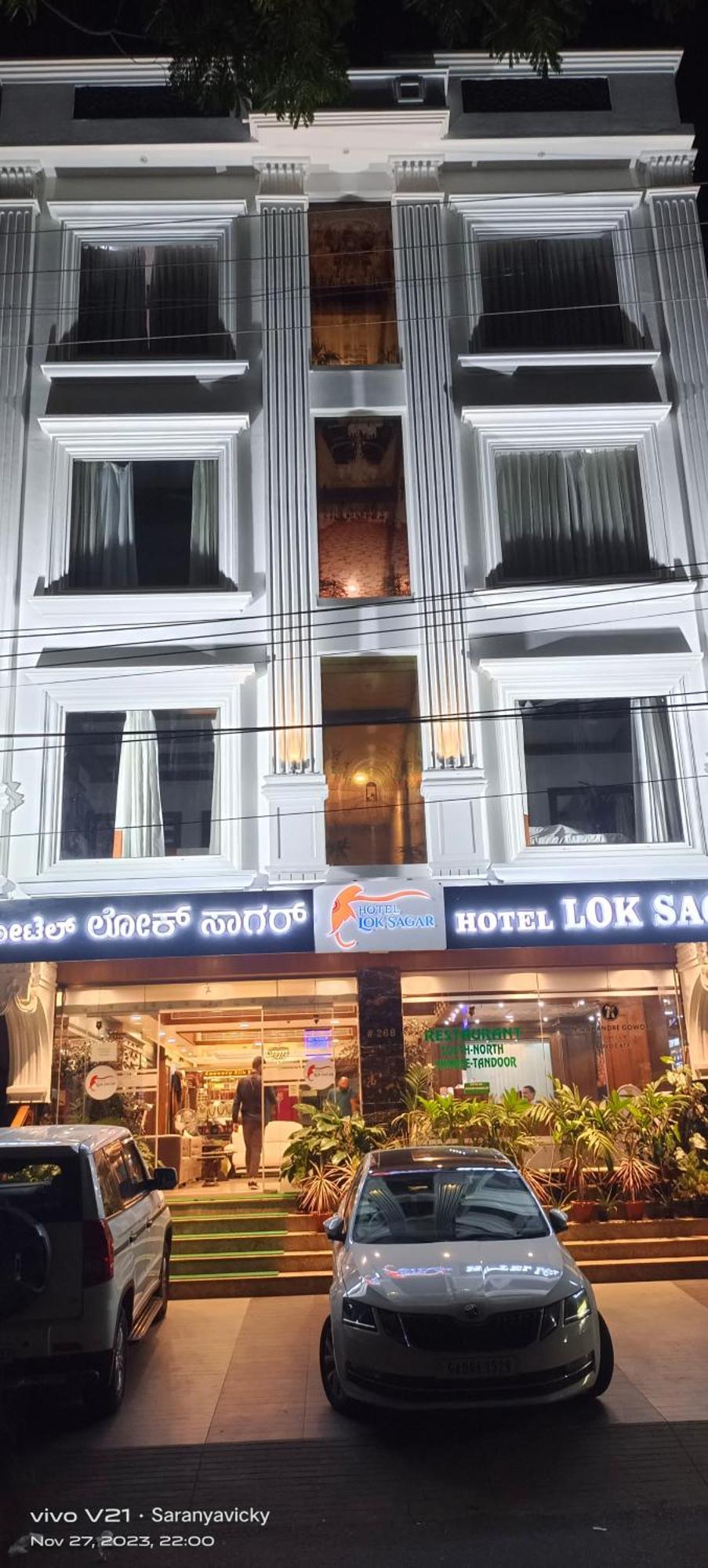 Hotel Lok Sagar Mysore Buitenkant foto