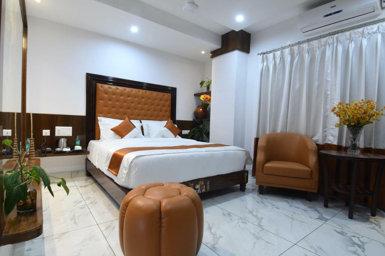 Hotel Lok Sagar Mysore Buitenkant foto