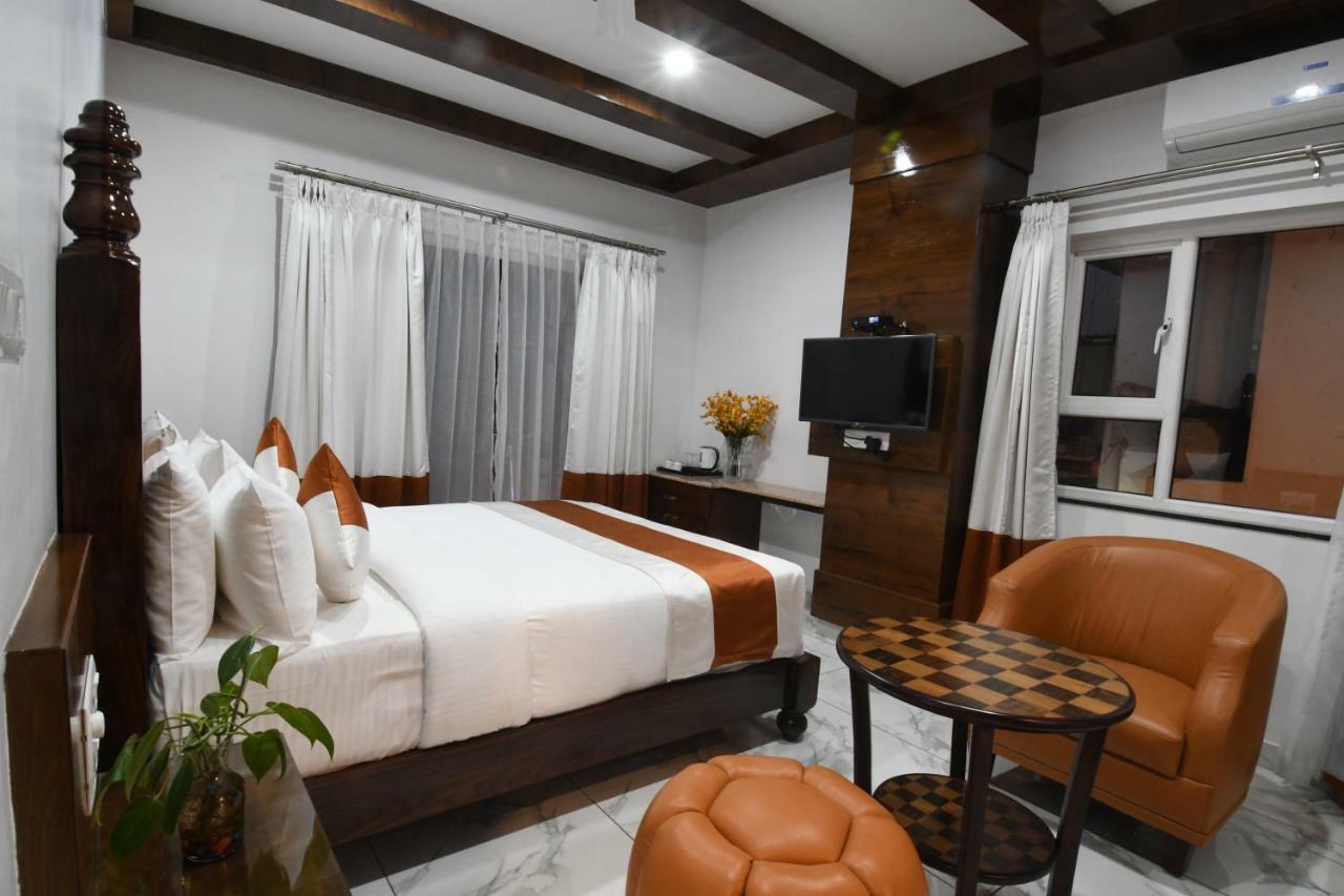 Hotel Lok Sagar Mysore Buitenkant foto